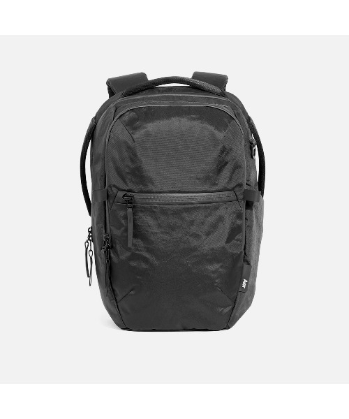 Aer（エアー）の「AER　City Pack 2 X-Pac　/　AER-29059（バックパック/リュック・メンズ・ブラック・FREE）」の2枚目の写真