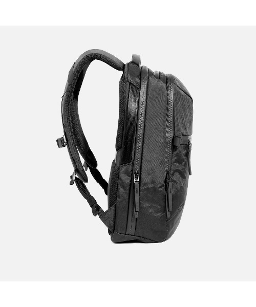 Aer（エアー）の「AER　City Pack 2 X-Pac　/　AER-29059（バックパック/リュック・メンズ・ブラック・FREE）」の5枚目の写真