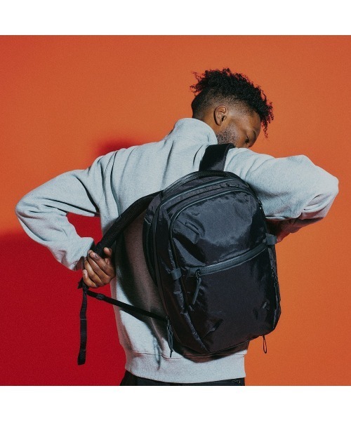 Aer（エアー）の「AER　City Pack 2 X-Pac　/　AER-29059（バックパック/リュック・メンズ・ブラック・FREE）」の14枚目の写真