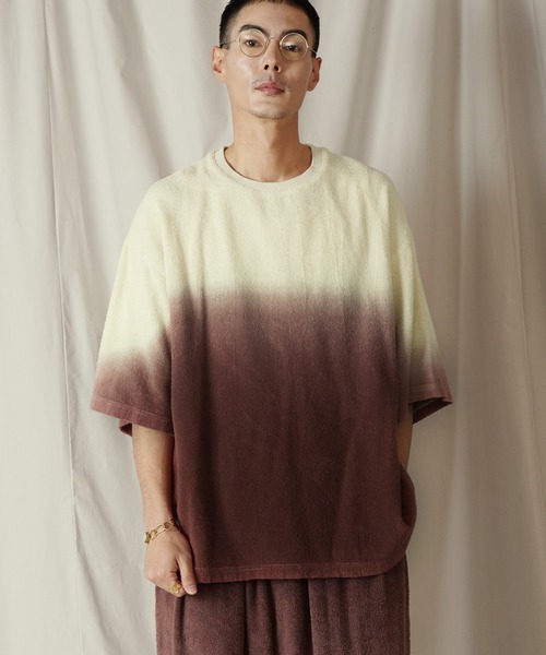 Aphlotus（アプロタス）の「グラデーション ダイ H/S パイルクルーネック カットソー（Tシャツ/カットソー・メンズ・ブラウン/ネイビー・LARGE/MEDIUM/SMALL）」の2枚目の写真