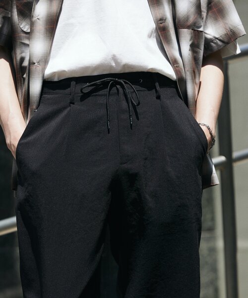 JOURNAL STANDARD（ジャーナルスタンダード）の「”吸水速乾 / 接触冷感” EVALET LIGHT ブッチャー1プリーツスラックス（スラックス・メンズ・ブラウン系その他/アイボリー/ブラック/ブルー系その他/ブラック系その他・LARGE/X-LARGE/MEDIUM/SMALL）」の7枚目の写真