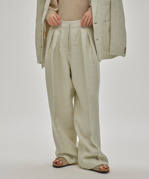 TODAYFUL(トゥデイフル)の「TODAYFUL Tuck Linen Trousers 12510710(その他パンツ・レディース・グリーン/ブラウン・38/36)」の2枚目の写真