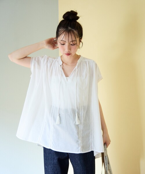 FREAK'S STORE(フリークスストア)の「限定展開 インド ボイル スキッパー ノースリーブ ブラウス(シャツ/ブラウス・レディース・オフホワイト/ブルー/ブラック/レッド/モカ/イエロー・フリ-)」の2枚目の写真