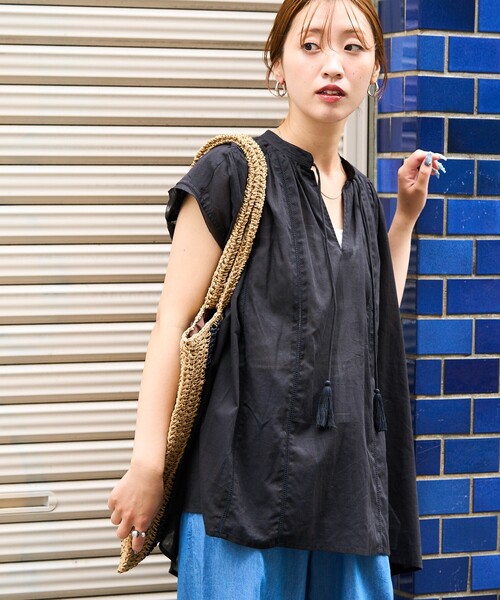 FREAK'S STORE(フリークスストア)の「限定展開 インド ボイル スキッパー ノースリーブ ブラウス(シャツ/ブラウス・レディース・オフホワイト/ブルー/ブラック/レッド/モカ/イエロー・フリ-)」の8枚目の写真