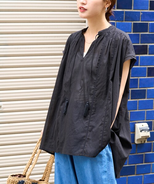 FREAK'S STORE(フリークスストア)の「限定展開 インド ボイル スキッパー ノースリーブ ブラウス(シャツ/ブラウス・レディース・オフホワイト/ブルー/ブラック/レッド/モカ/イエロー・フリ-)」の9枚目の写真