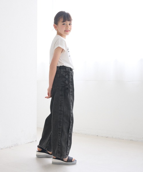 coca（coca）（コカ）の「キッズ　デニムアシメレースアップワイドパンツ（デニムパンツ・キッズ・ブルー/ブラック・120/130/140/150）」の4枚目の写真