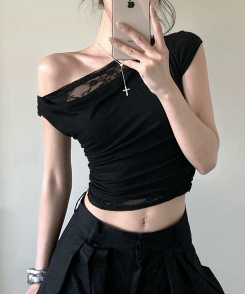 AsRiRe(アスリレイ)の「オフショルダレーストップス(Tシャツ/カットソー・レディース・ホワイト/ブラック・M)」の11枚目の写真