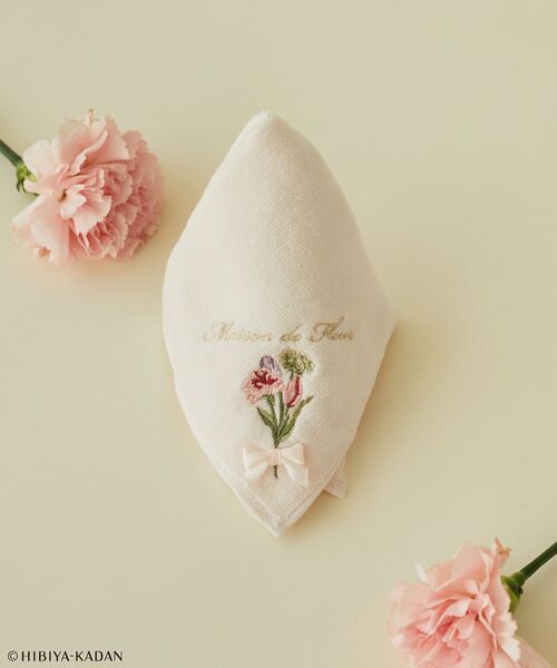 Maison de FLEUR(メゾンドフルール)の「日比谷花壇コラボ タオルハンカチ(ハンカチ/ハンドタオル・レディース・アイボリー/ライトピンク・FREE)」の1枚目の写真