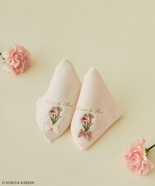 Maison de FLEUR（メゾンドフルール）の「日比谷花壇コラボ タオルハンカチ（ハンカチ/ハンドタオル・レディース・アイボリー/ライトピンク・FREE）」の3枚目の写真