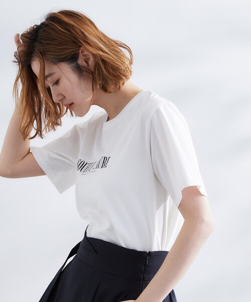 grove(グローブ)の「【UVカット・接触冷感】ベーシックロゴTシャツ(Tシャツ/カットソー・レディース・ブルー/ライトイエロー系/ホワイト系5/ライトベージュ/オフホワイト/チャコールグレー・03/02/01/05/04)」の8枚目の写真