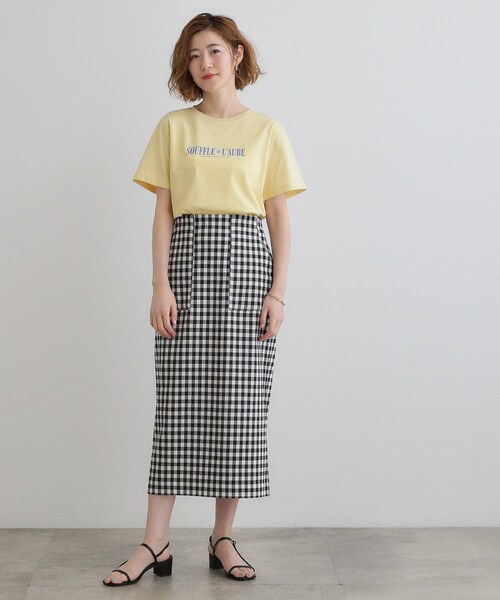 grove(グローブ)の「【UVカット・接触冷感】ベーシックロゴTシャツ(Tシャツ/カットソー・レディース・ブルー/ライトイエロー系/ホワイト系5/ライトベージュ/オフホワイト/チャコールグレー・03/02/01/05/04)」の19枚目の写真