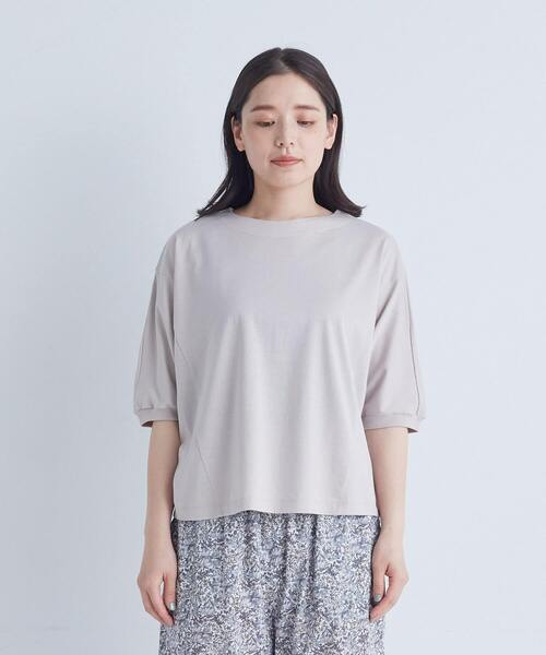 ADIEU TRISTESSE（アデュートリステス）の「オフボディシルエットTシャツ（Tシャツ/カットソー・レディース・ブルー/ブラック/ピンク/レッド/ベージュ・FREE）」の9枚目の写真