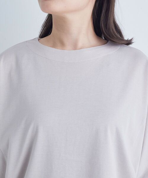 ADIEU TRISTESSE（アデュートリステス）の「オフボディシルエットTシャツ（Tシャツ/カットソー・レディース・ブルー/ブラック/ピンク/レッド/ベージュ・FREE）」の12枚目の写真