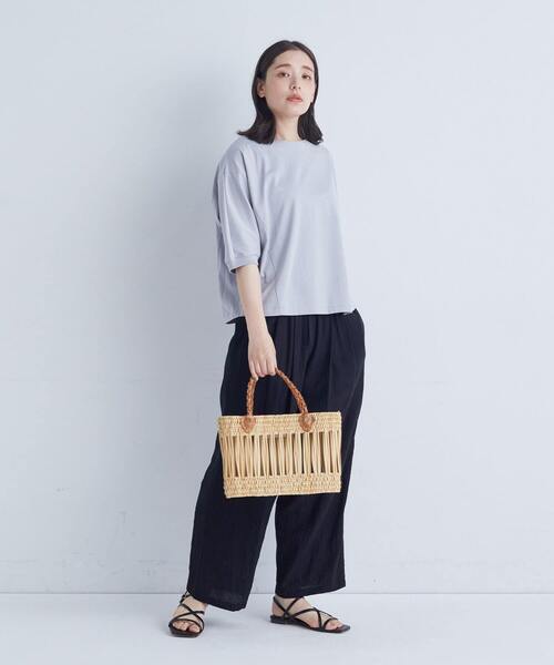ADIEU TRISTESSE(アデュートリステス)の「【5月ベストセラーブランド内2位】オフボディシルエットTシャツ(Tシャツ/カットソー・レディース・ブルー/ブラック/ピンク/レッド/ベージュ・FREE)」の18枚目の写真
