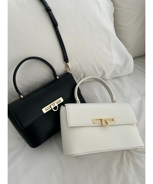 SNIDEL（スナイデル）の「フロントメタルフラップバッグ（ショルダーバッグ・レディース・ブラック/ホワイト/ベージュ・FREE）」の20枚目の写真