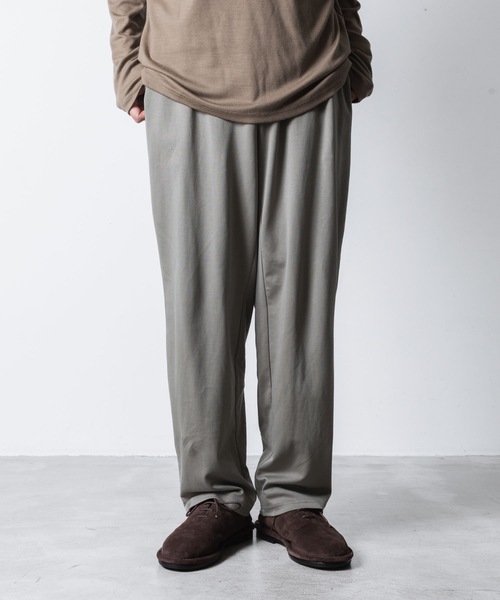 ATTACHMENT（アタッチメント）の「コットンダブルフェイス ラウンジトラウザーズ / COTTON DOUBLE FACE LOUNGE TROUSERS（その他パンツ・メンズ・ダークグレー/キャメル/ライトグレー系/ブラック・2/1/3）」の3枚目の写真