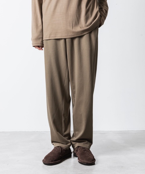 ATTACHMENT（アタッチメント）の「コットンダブルフェイス ラウンジトラウザーズ / COTTON DOUBLE FACE LOUNGE TROUSERS（その他パンツ・メンズ・ダークグレー/キャメル/ライトグレー系/ブラック・2/1/3）」の4枚目の写真