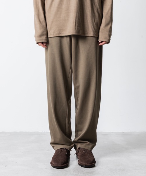 ATTACHMENT（アタッチメント）の「コットンダブルフェイス ラウンジトラウザーズ / COTTON DOUBLE FACE LOUNGE TROUSERS（その他パンツ・メンズ・ダークグレー/キャメル/ライトグレー系/ブラック・2/1/3）」の19枚目の写真
