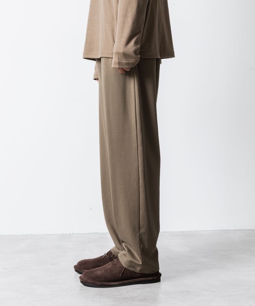 ATTACHMENT（アタッチメント）の「コットンダブルフェイス ラウンジトラウザーズ / COTTON DOUBLE FACE LOUNGE TROUSERS（その他パンツ・メンズ・ダークグレー/キャメル/ライトグレー系/ブラック・2/1/3）」の21枚目の写真
