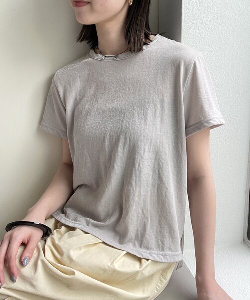 Omekashi(オメカシ)の「シアーシャイニーTシャツ(Tシャツ/カットソー・レディース・オフホワイト/サックスブルー/ブラック/ベージュ・FREE)」の3枚目の写真