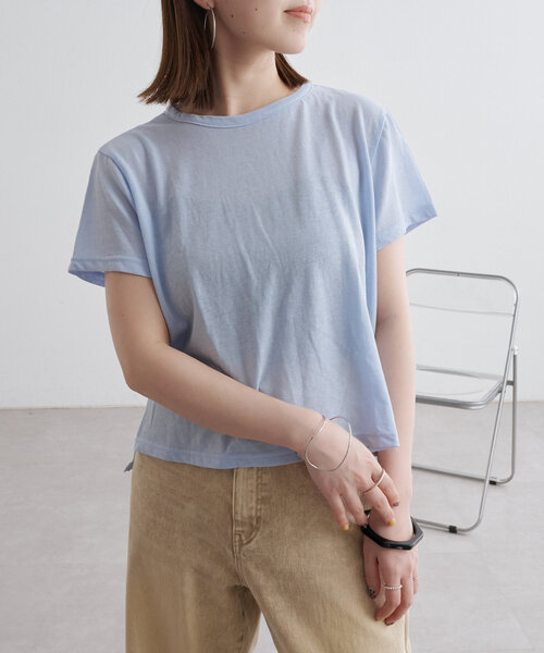 Omekashi(オメカシ)の「シアーシャイニーTシャツ(Tシャツ/カットソー・レディース・オフホワイト/サックスブルー/ブラック/ベージュ・FREE)」の4枚目の写真