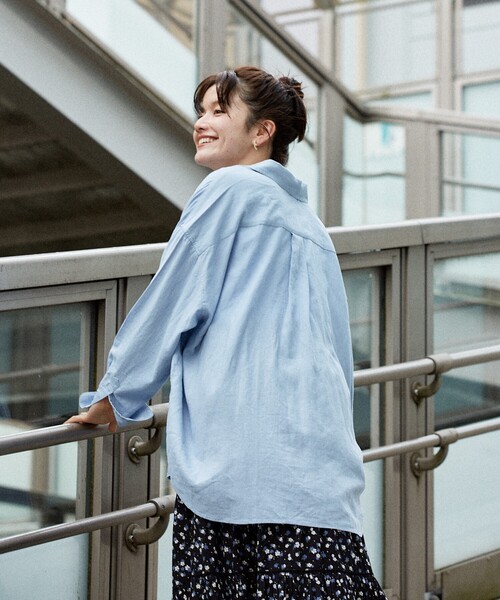 FREAK'S STORE(フリークスストア)の「リネンブレンドシャツ<セットアップ対応>(シャツ/ブラウス・レディース・ナチュラル/ラベンダー/ネイビー/ブラウン/その他15/サックスブルー・フリ-)」の4枚目の写真