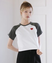 ワンポイントラグランレースライン ハートロゴ クロップド丈 半袖Tシャツ