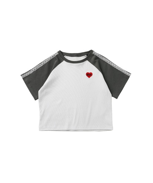 MSGirl(エムエスジーガール)の「ワンポイントラグランレースライン ハートロゴ クロップド丈 半袖Tシャツ(Tシャツ/カットソー・レディース・ワイン/ブラック/チャコール・F)」の5枚目の写真