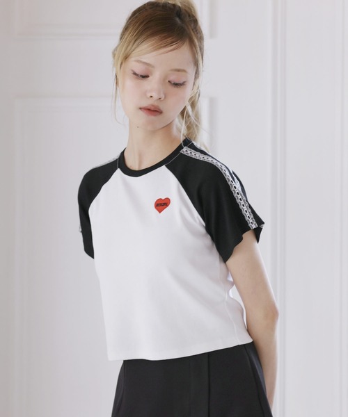 MSGirl(エムエスジーガール)の「ワンポイントラグランレースライン ハートロゴ クロップド丈 半袖Tシャツ(Tシャツ/カットソー・レディース・ワイン/ブラック/チャコール・F)」の16枚目の写真