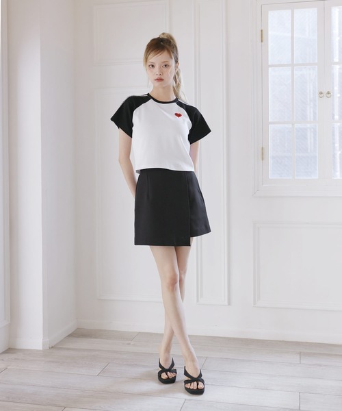 MSGirl(エムエスジーガール)の「ワンポイントラグランレースライン ハートロゴ クロップド丈 半袖Tシャツ(Tシャツ/カットソー・レディース・ワイン/ブラック/チャコール・F)」の18枚目の写真