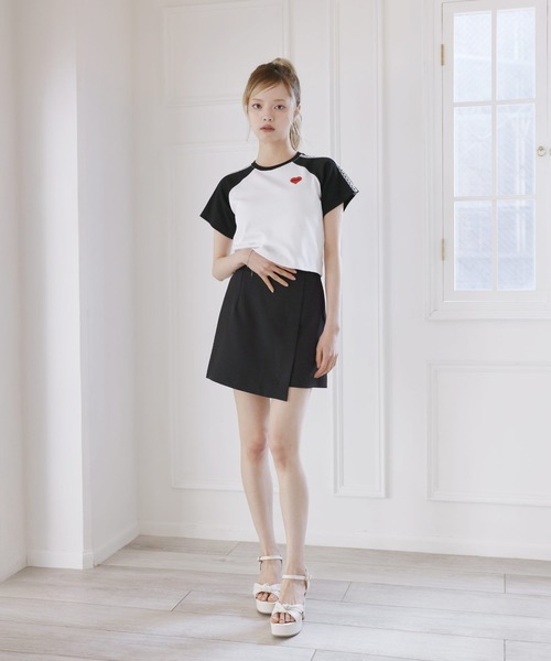 MSGirl(エムエスジーガール)の「ワンポイントラグランレースライン ハートロゴ クロップド丈 半袖Tシャツ(Tシャツ/カットソー・レディース・ワイン/ブラック/チャコール・F)」の19枚目の写真