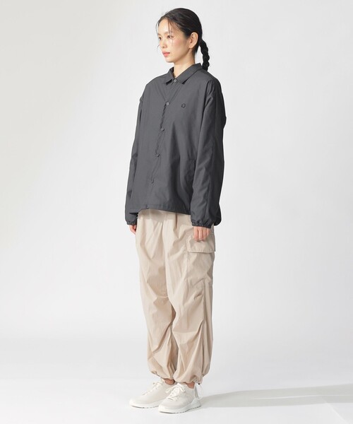 ECOALF（エコアルフ）の「ACT CLAIM コーチジャケット UNISEX 【日本限定】（ブルゾン・レディース・ベージュ系その他3/ブラック・L/M）」の6枚目の写真