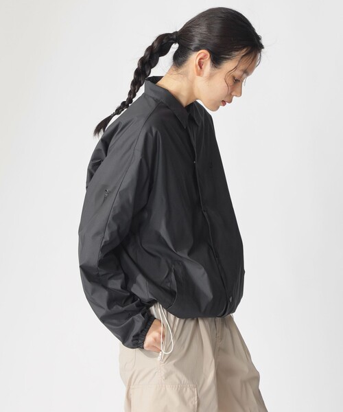 ECOALF（エコアルフ）の「ACT CLAIM コーチジャケット UNISEX 【日本限定】（ブルゾン・レディース・ベージュ系その他3/ブラック・L/M）」の19枚目の写真