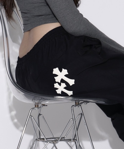 セール】【ユニセックス】Cross Nylon Pants / 十字架ナイロンパンツ