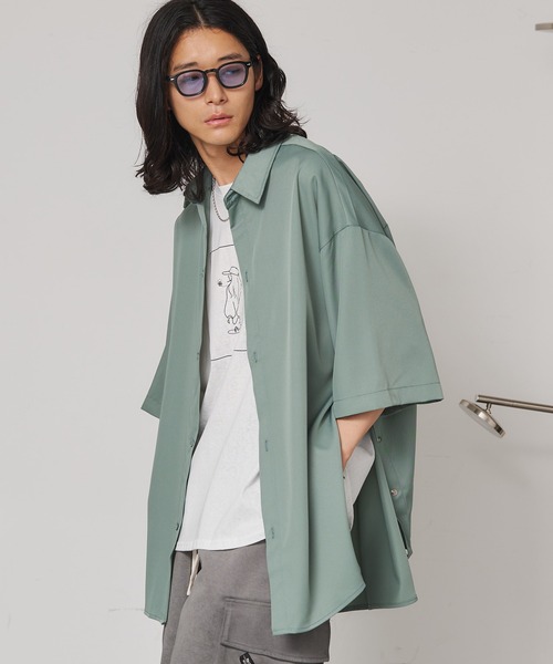 SEN TOKYO（セントーキョー）の「サイドボタンボックスシルエットシャツ（シャツ/ブラウス・メンズ・ライトブルー/ライトグリーン/ホワイト/ブラック・XL/L/M）」の3枚目の写真