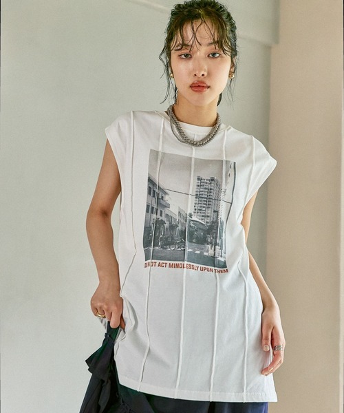 LEPSIM（レプシィム）の「フォトプリントBIGフレンチT　580737（Tシャツ/カットソー・レディース・チャコールグレー/オフホワイト/ホワイト・FREE）」の2枚目の写真