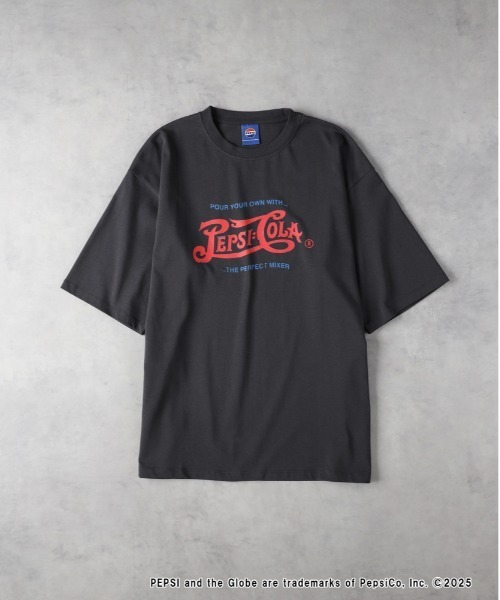 Right-on(ライトオン)の「【店頭で人気】【PEPSI】グラフィックプリントTシャツ(Tシャツ/カットソー・メンズ・キナリ/ダークグレー/ホワイト・M/L/XL)」の5枚目の写真
