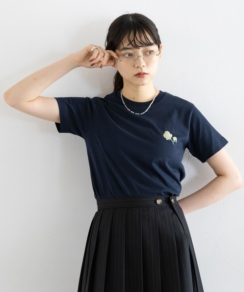 RAGEBLUE(レイジブルー)の「ピクセルフラワープリントTシャツ(Tシャツ/カットソー・レディース・ネイビー/ホワイト/ブラウン・FREE)」の20枚目の写真