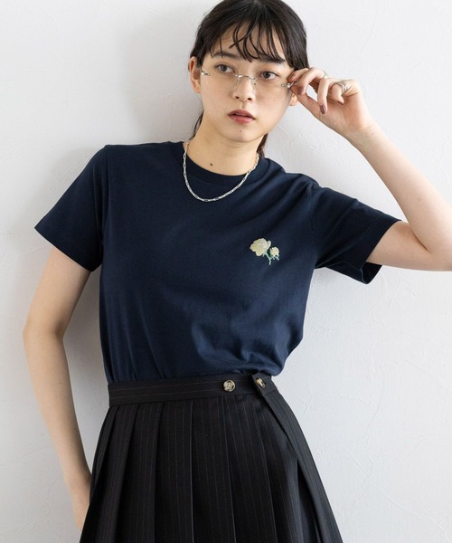 RAGEBLUE(レイジブルー)の「ピクセルフラワープリントTシャツ(Tシャツ/カットソー・レディース・ネイビー/ホワイト/ブラウン・FREE)」の22枚目の写真