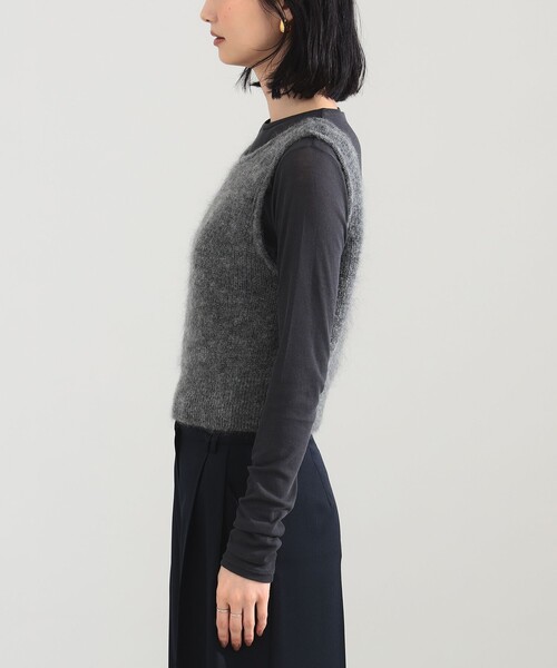 Demi-Luxe BEAMS（デミルクス ビームス）の「モヘヤ ニット ベスト（ベスト・レディース・ベージュ/グレー・ONE SIZE）」の14枚目の写真