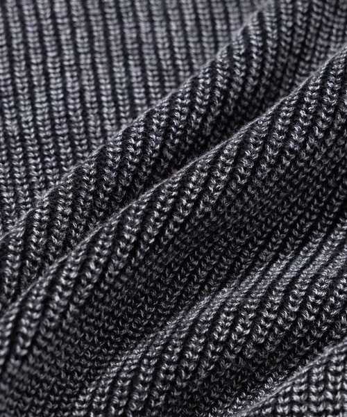 SILAS（サイラス）の「SULFUR DYED CREW NECK KNIT（ニット/セーター・メンズ・ネイビー/ブラック/ブラウン・L/M）」の11枚目の写真