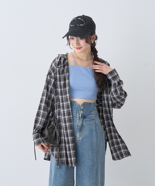 earth music&ecology(アースミュージックアンドエコロジー)の「ダメージロゴキャップ(ニットキャップ/ビーニー・レディース・チャコールグレー/アイボリー/レッド・FREE)」の12枚目の写真