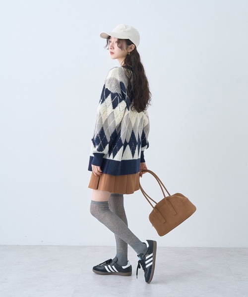 earth music&ecology(アースミュージックアンドエコロジー)の「ダメージロゴキャップ(ニットキャップ/ビーニー・レディース・チャコールグレー/アイボリー/レッド・FREE)」の19枚目の写真