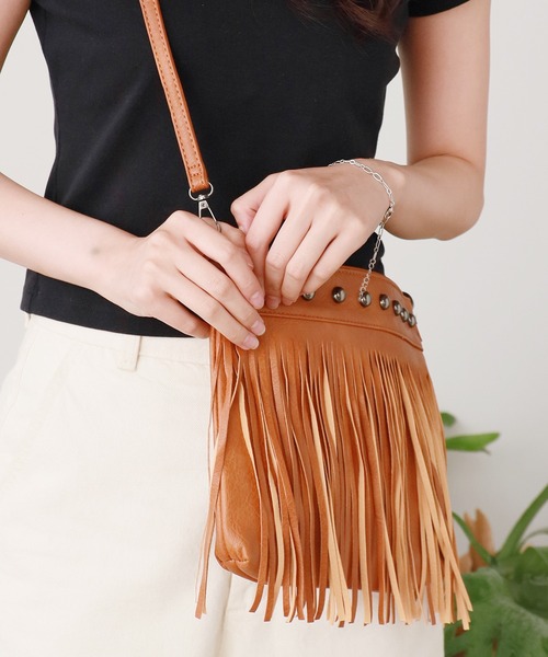 ROOPTOKYO(ループトウキョウ)の「Fringe Studs Mini Bag / フリンジスタッズミニバッグ(ショルダーバッグ・レディース・ブラック/ブラウン/ホワイト・FREE)」の3枚目の写真
