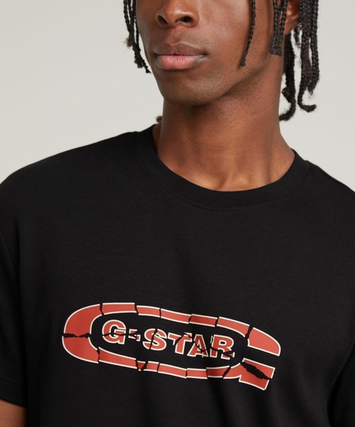 G-STAR(ジースター)の「Destroyed Old Skool Logo T-Shirt/グラフィックプリントクラシックロゴTシャツ(Tシャツ/カットソー・メンズ・ダークオリーブ/ダークブラック/ホワイト・X-LARGE/LARGE/MEDIUM/SMALL)」の15枚目の写真