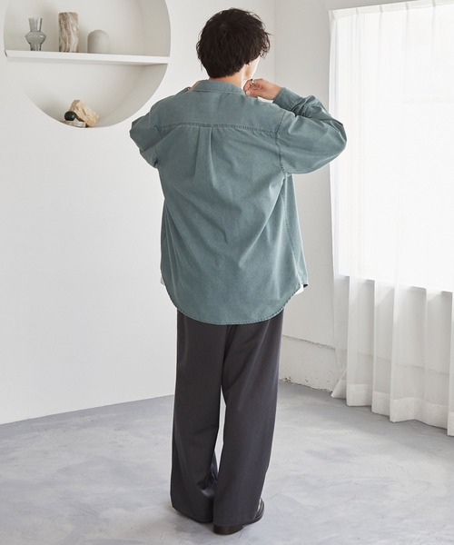 PENNEYS（ぺニーズ）の「PENNEYS/ペニーズ 別注 THE FOX ロゴ ワンポイントワッペン刺繍  ヴィンテージ加工 オーバーサイズ レギュラーカラー  デニムシャツ（シャツ/ブラウス・レディース・ネイビー/ブラック/ブルー・L/M）」の15枚目の写真