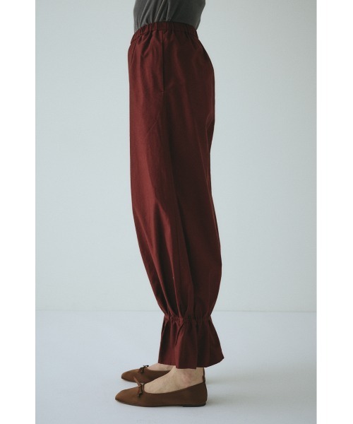 HeRIN.CYE(ヘリンドットサイ)の「Frill hem balloon pants フリルヘムバルーンパンツ(その他パンツ・レディース・マジェンタ/ブラック・36/38)」の5枚目の写真