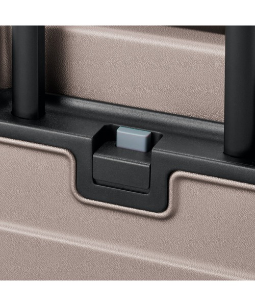 バーを自由に調節できる フロントオープンキャリーケース（32L