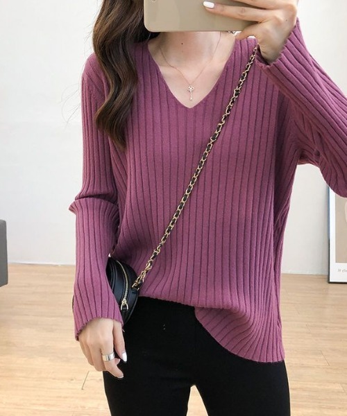 cammie(キャミー)の「Vネックシンプルリブニット(ニット/セーター・レディース・パープル/グレー/ブラック/モカ・F)」の18枚目の写真