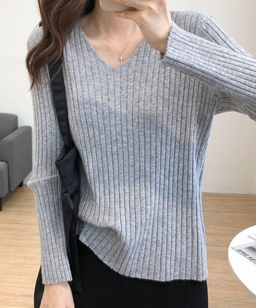 cammie(キャミー)の「Vネックシンプルリブニット(ニット/セーター・レディース・パープル/グレー/ブラック/モカ・F)」の10枚目の写真